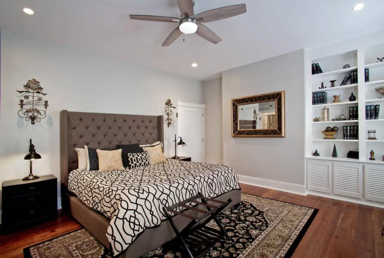 Holiday home Newly Renovated 4 Bed 3 Bath And 2 Parking Spots Villa Savannah